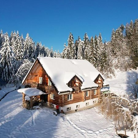 Bed and Breakfast Chalet Le Dorf Нёч Экстерьер фото