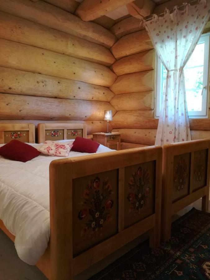 Bed and Breakfast Chalet Le Dorf Нёч Экстерьер фото