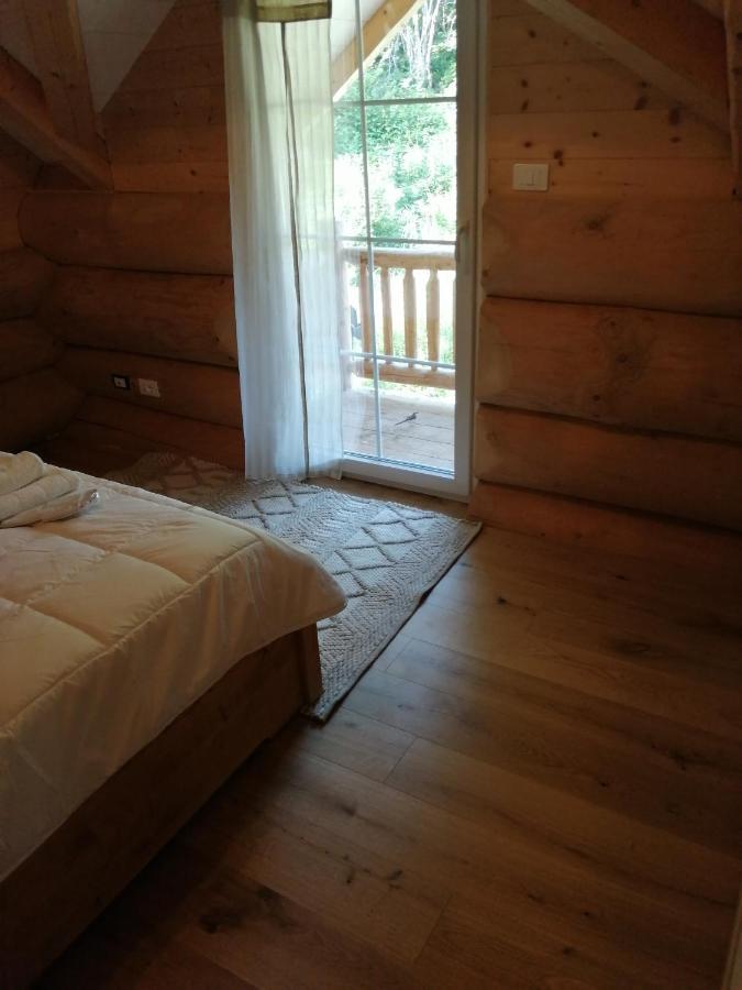 Bed and Breakfast Chalet Le Dorf Нёч Экстерьер фото