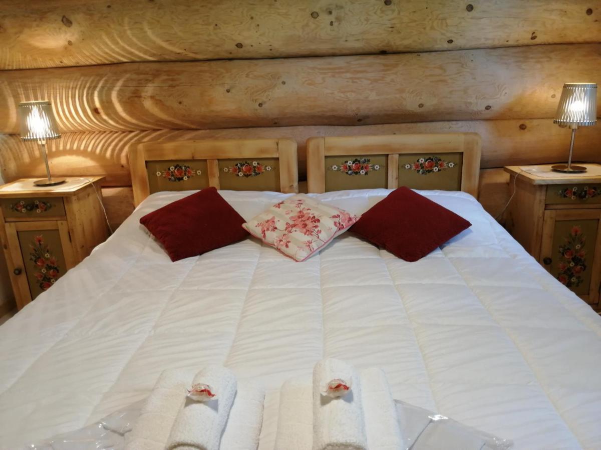 Bed and Breakfast Chalet Le Dorf Нёч Экстерьер фото