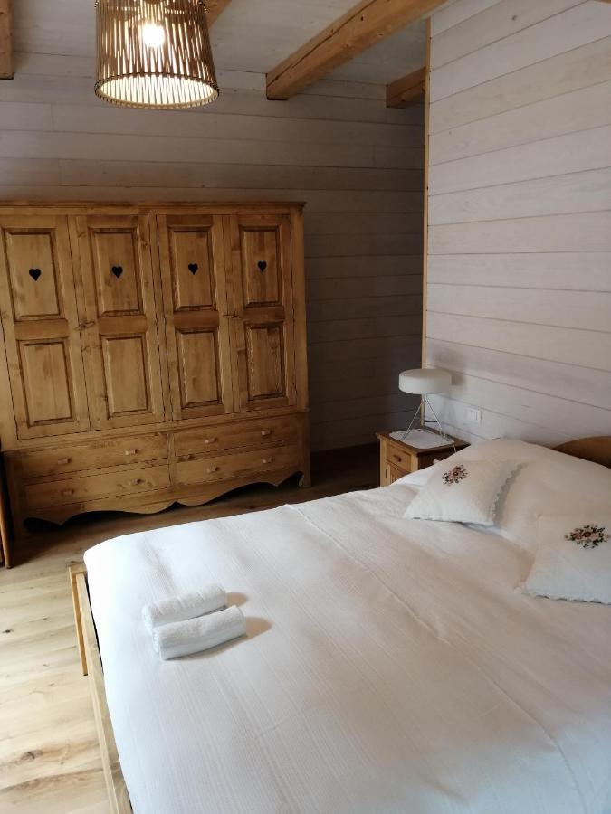 Bed and Breakfast Chalet Le Dorf Нёч Экстерьер фото