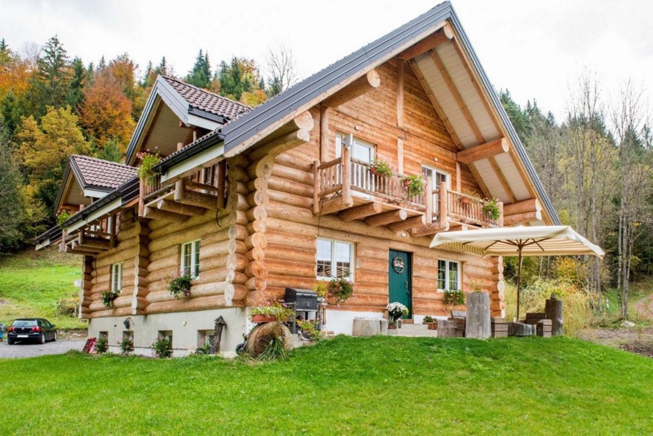 Bed and Breakfast Chalet Le Dorf Нёч Экстерьер фото