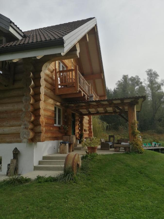 Bed and Breakfast Chalet Le Dorf Нёч Экстерьер фото