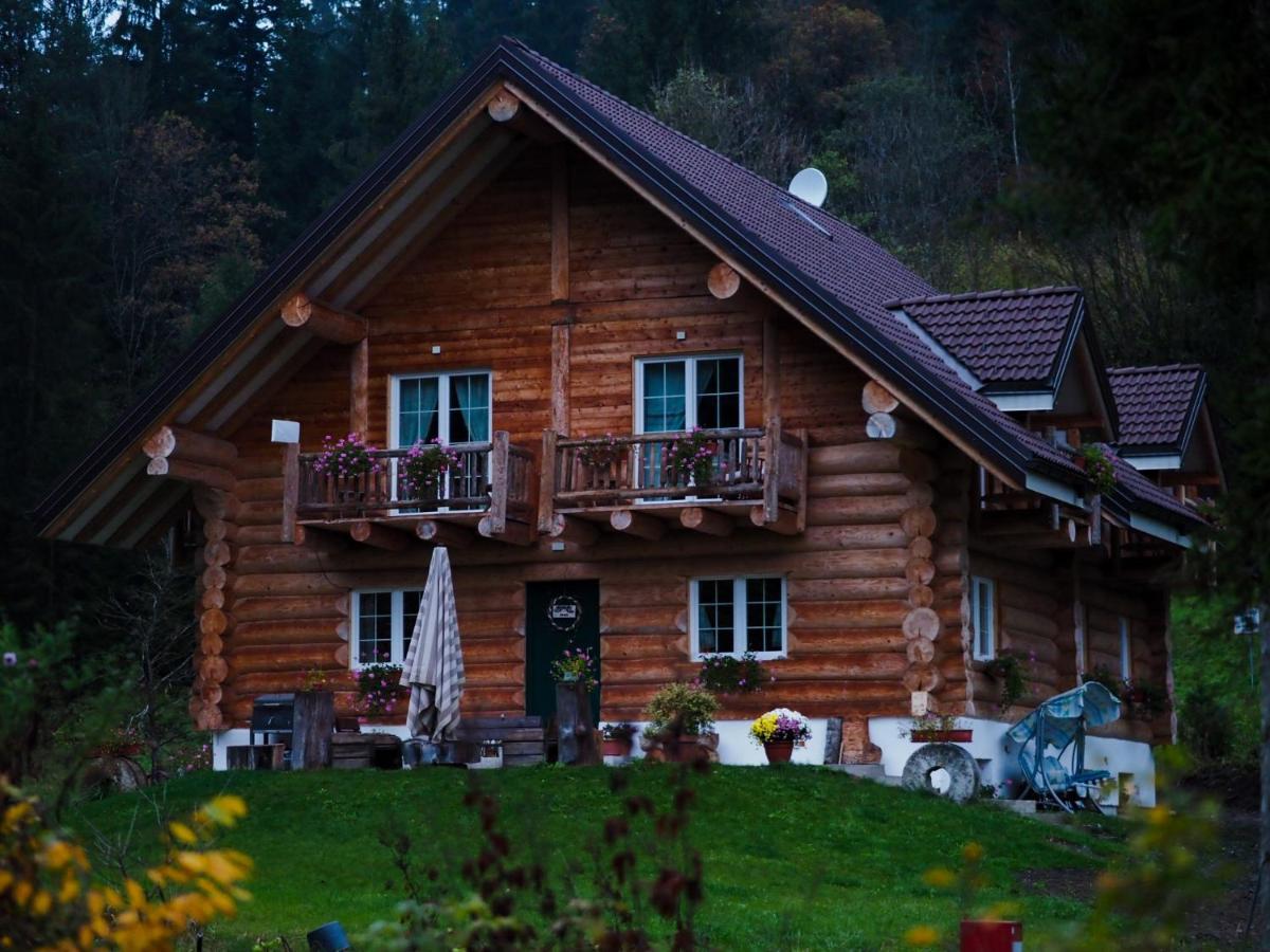 Bed and Breakfast Chalet Le Dorf Нёч Экстерьер фото