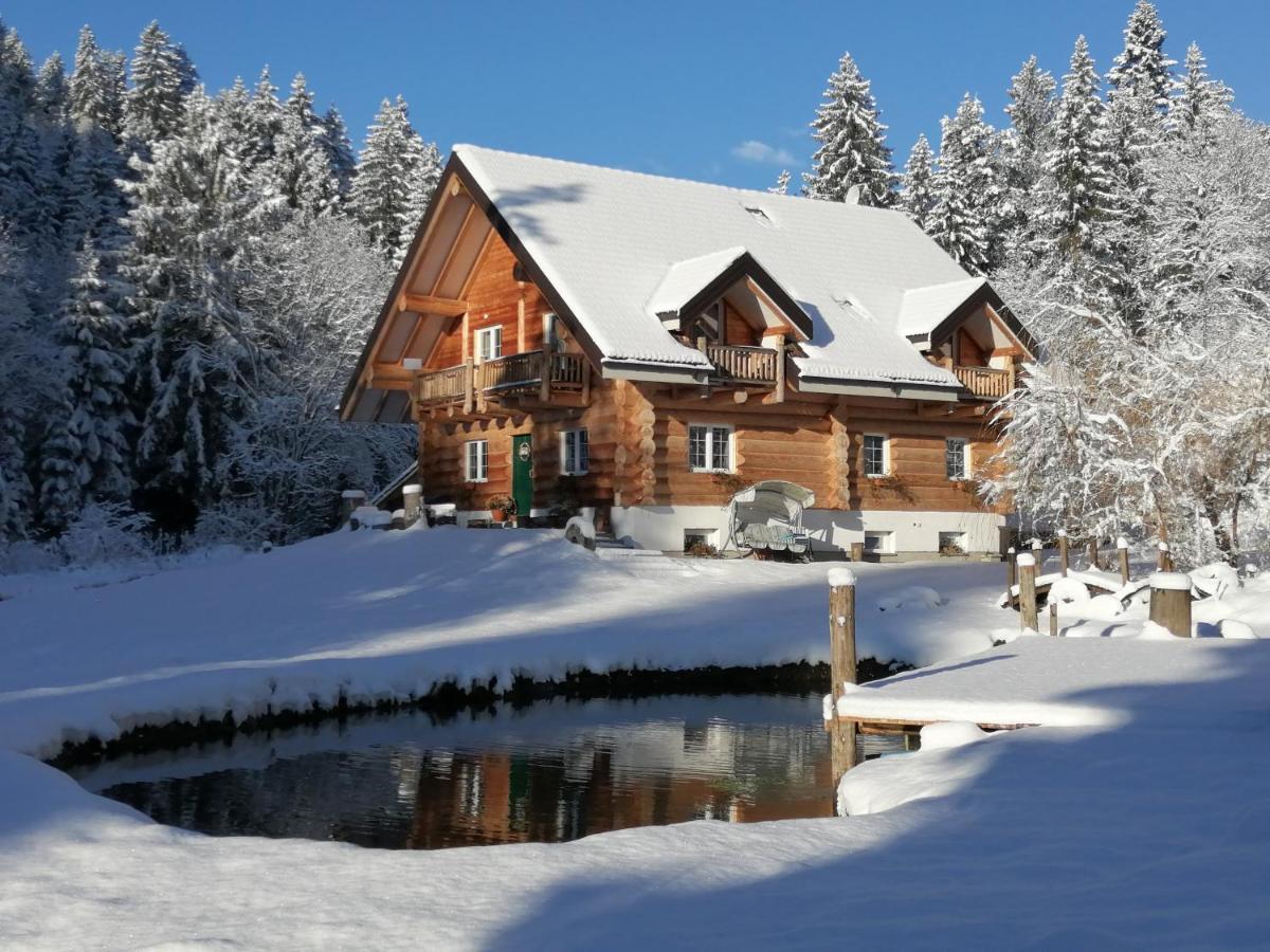 Bed and Breakfast Chalet Le Dorf Нёч Экстерьер фото